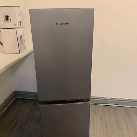 Private Near & Centre With Self Check-in And Free Wifi * Bradford (West Yorkshire)