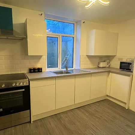 Private Near & Centre With Self Check-in And Free Wifi